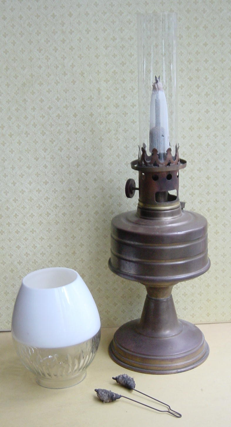 lampe TITUS de TITO LANDI pub papier ILLUSTRATION 1930 VOISIN 13 cylindres 